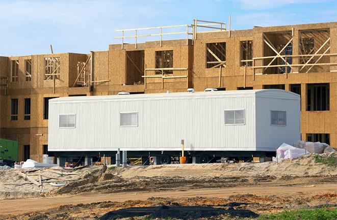 construction office rentals with signage for leasing information in Kingsburg